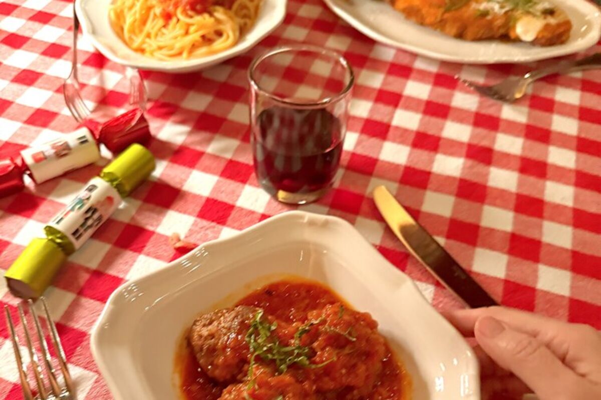 Spaghetti%20and%20Garlic%20Bread%20for%20Spaghetti%20Sunday%2E
