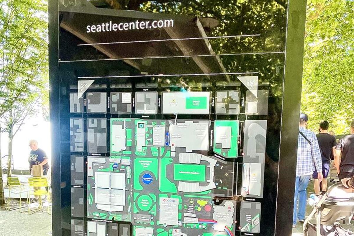 A%20sign%20with%20a%20map%20of%20the%20Seattle%20Center